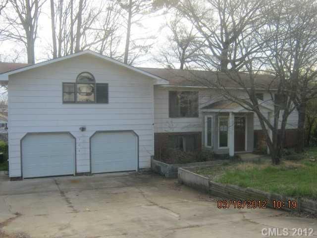 104 Hiram Rd, Mooresville, NC 28117