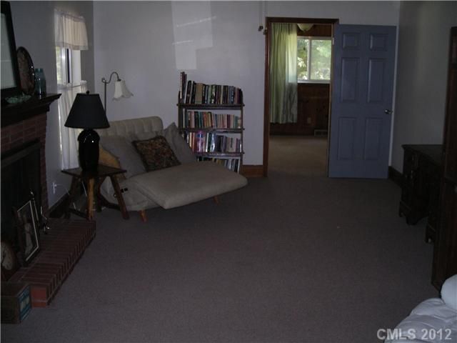 5308 Pine Dr, Charlotte, NC 28269