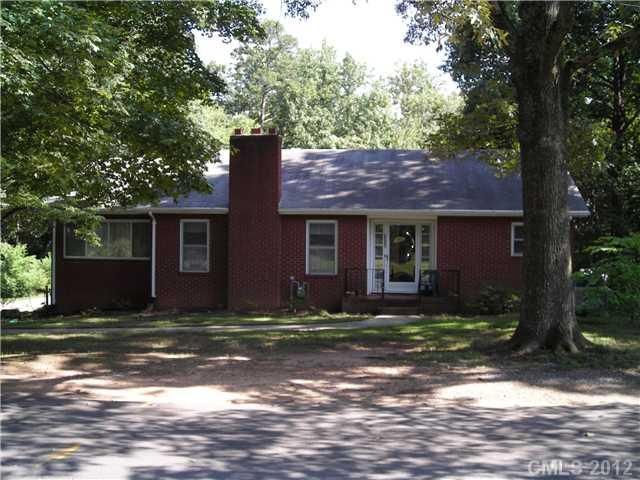 5308 Pine Dr, Charlotte, NC 28269
