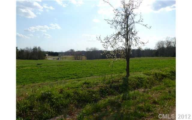 187 Arrowbrook Rd, Harmony, NC 28634