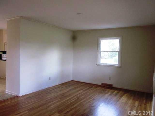2205 Shaw Ave, Gastonia, NC 28056