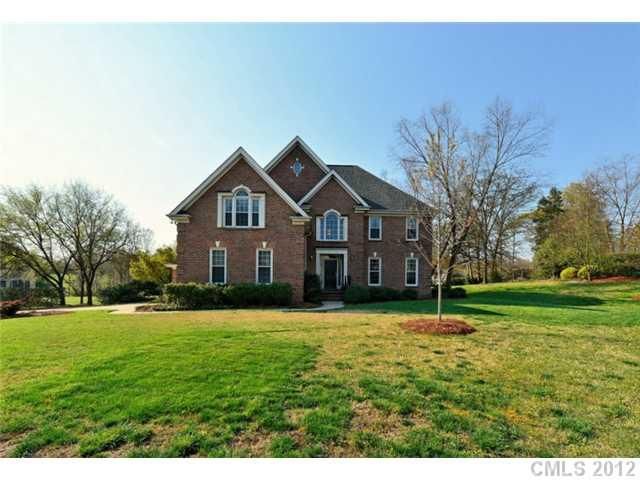 109 Fairwind Ct, Fort Mill, SC 29708