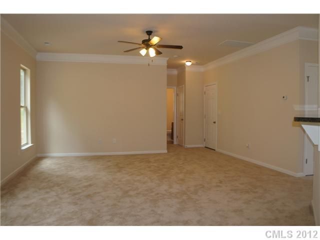 413 Rook Rd, Charlotte, NC 28216
