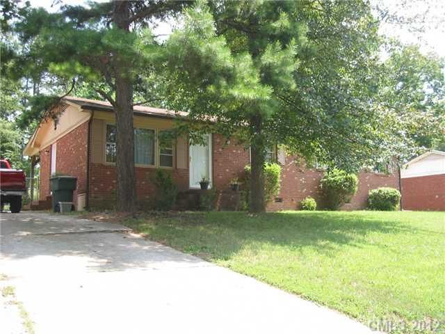424 E Mclelland Ave, Mooresville, NC 28115