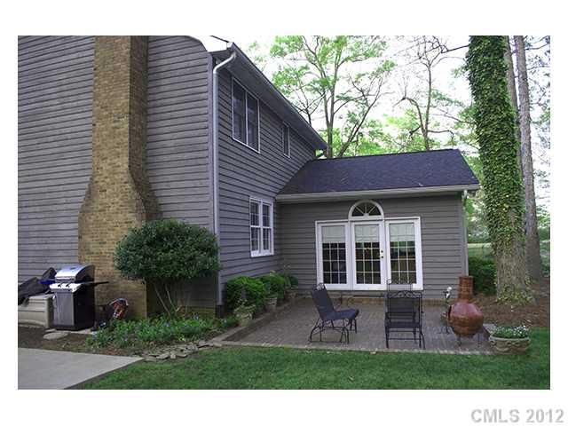 818 Shadowbrook Dr, Rock Hill, SC 29732