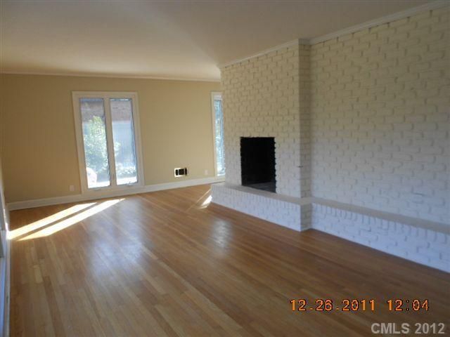 4312 Sharon View Rd, Charlotte, NC 28226
