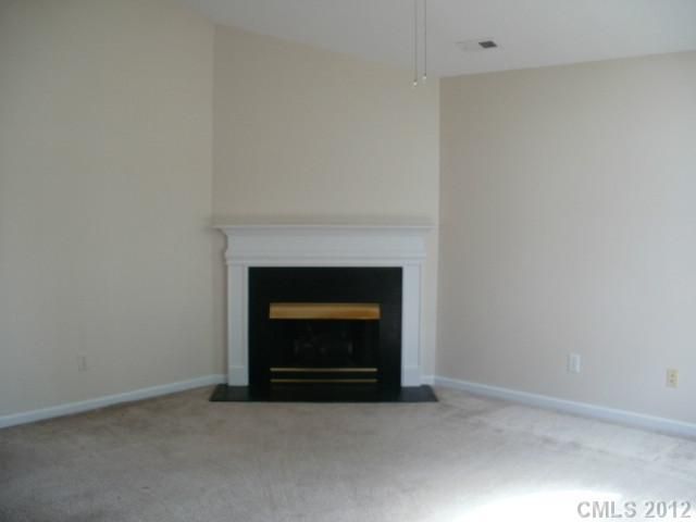 9033 Shenington Pl, Charlotte, NC 28216