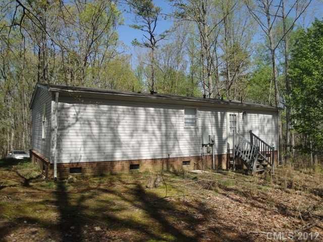 1056 Cherry Tree Ct, Bessemer City, NC 28016