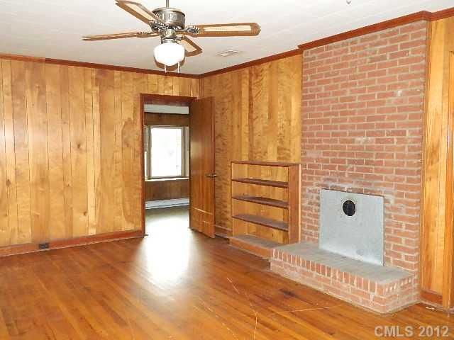 216 Craig St, Mount Holly, NC 28120