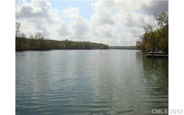 437 Riverfront Pw, Mount Holly, NC 28120
