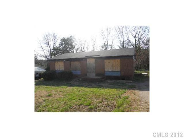 3621 Somerset Dr, Gastonia, NC 28052
