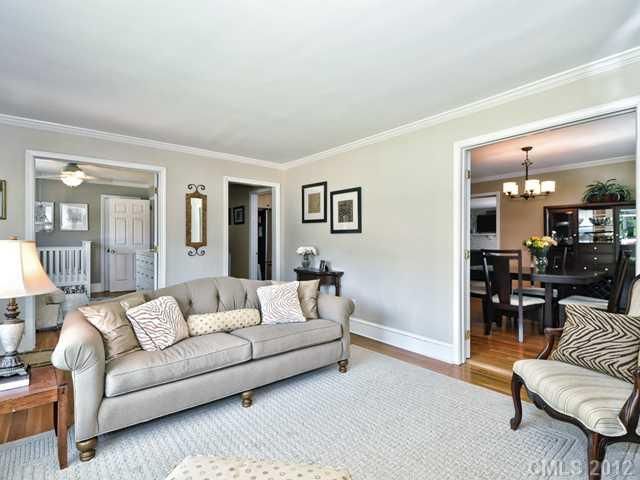 1015 Mockingbird Ln, Charlotte, NC 28209
