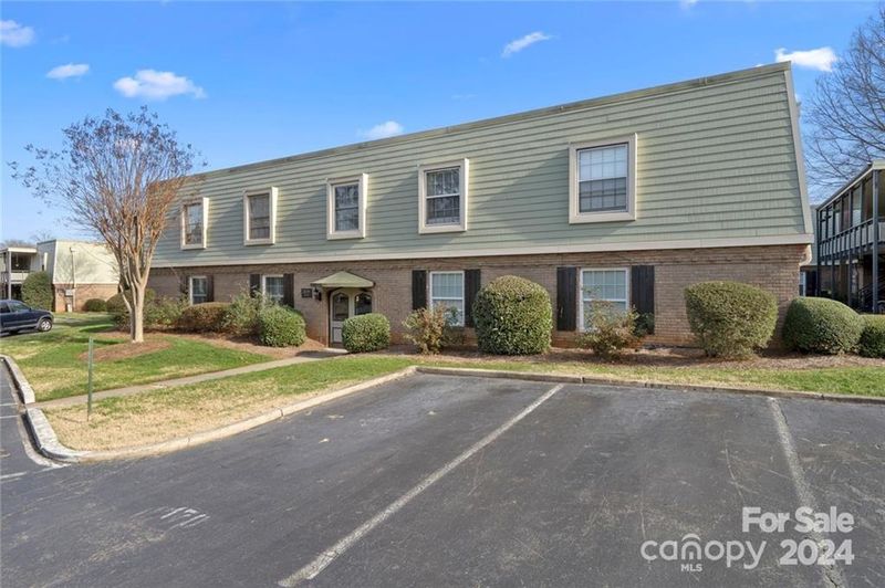 2614 Park Rd #B, Charlotte, NC 28209