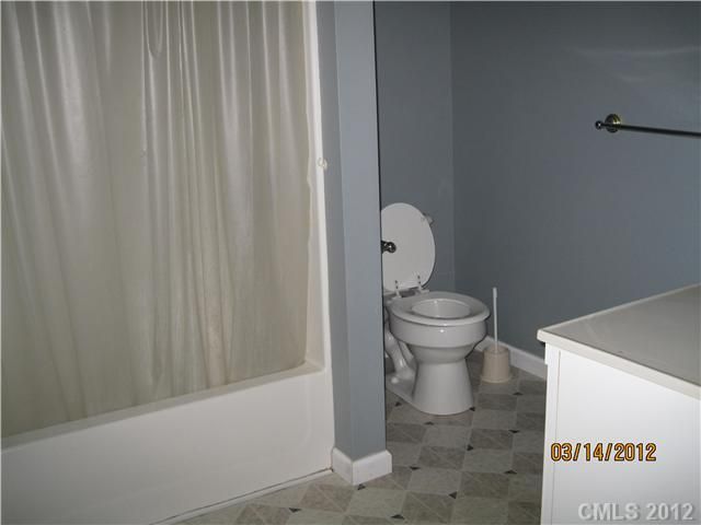200 Lowell Ave, Cramerton, NC 28032