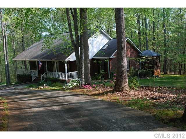 16027 Strawberry Ct, Midland, NC 28107