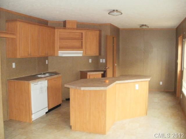 1095 Canada Dr, Dallas, NC 28034