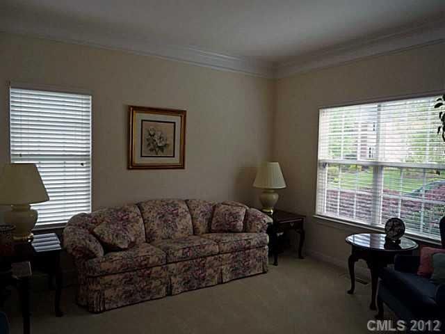 165 Poplar Woods Dr, Concord, NC 28027