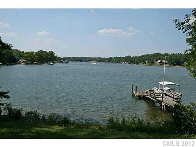 1587 Foxridge Rd, Rock Hill, SC 29732