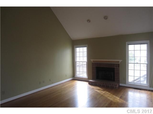 9126 Brocklehurst Ln, Charlotte, NC 28215