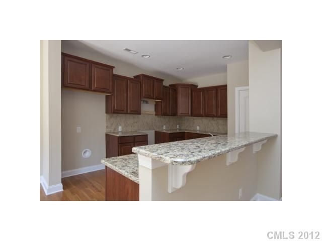 2309 NW Barrowcliffe Dr #636, Concord, NC 28027