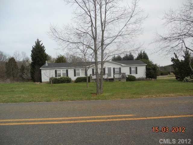3243 Laboratory Rd, Lincolnton, NC 28092