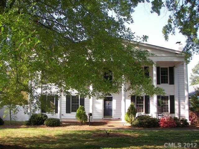 213 Kings Mountain St, Clover, SC 29710