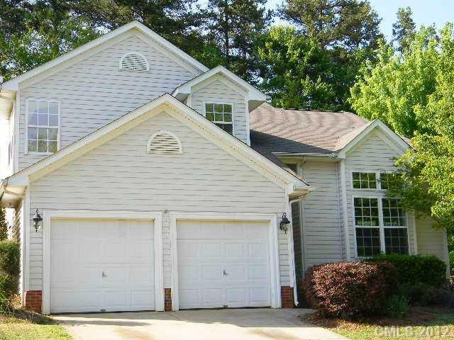 136 Broken Pine Ln, Mooresville, NC 28117