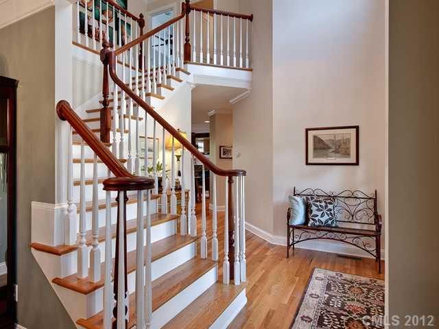 108 Cove Pointe Rd, Mount Holly, NC 28120