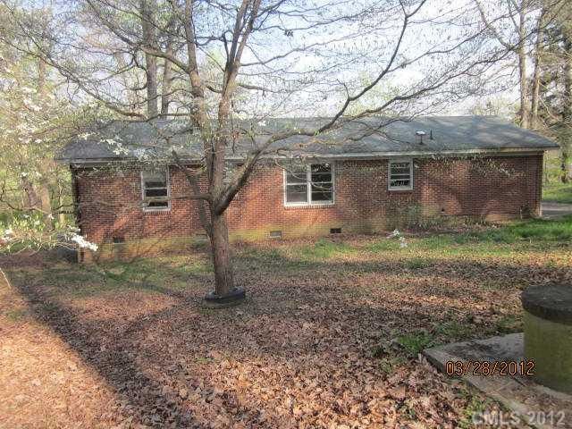 935 Dameron Rd, Bessemer City, NC 28016