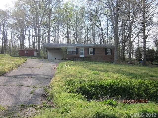935 Dameron Rd, Bessemer City, NC 28016