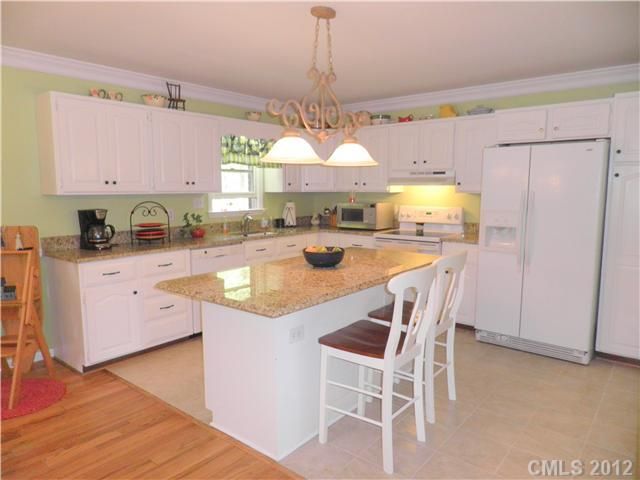 3189 Sandy Lee Ct, Lincolnton, NC 28092