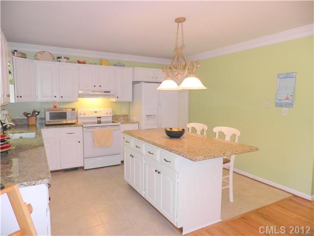 3189 Sandy Lee Ct, Lincolnton, NC 28092