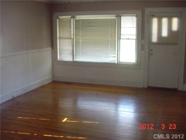 260 8th Ave, Cramerton, NC 28032