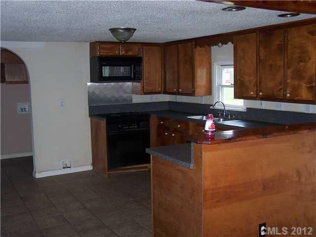928 Forest Hills School Rd, Marshville, NC 28103