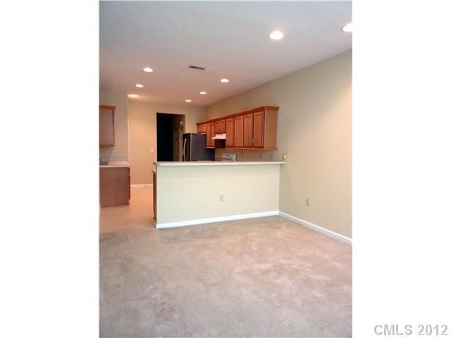 6818 Ledgestone Pl #B, Charlotte, NC 28227