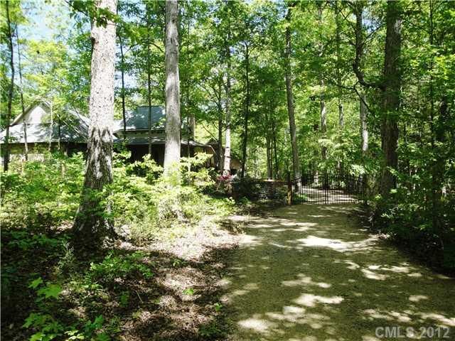 9804 Heritage Ln, Indian Trail, NC 28079