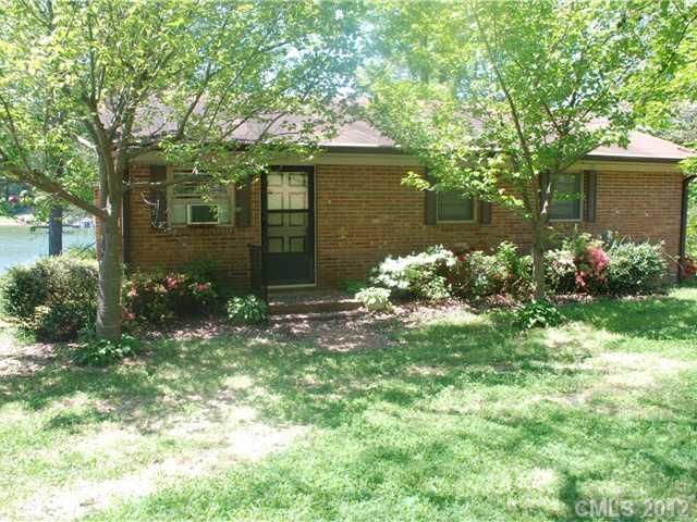 7084 Rolling Hills Dr, Sherrills Ford, NC 28673