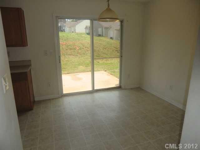 2606 Mulberry Pond Dr, Charlotte, NC 28208