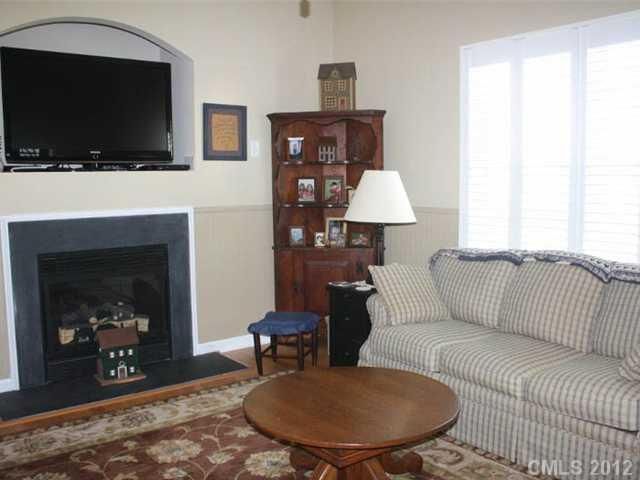 19607 Deer Valley Dr, Cornelius, NC 28031