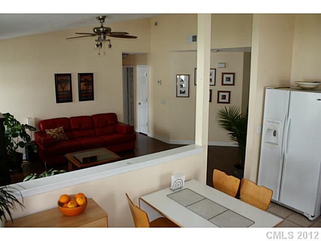 1322 River Run Rd, Lowell, NC 28098