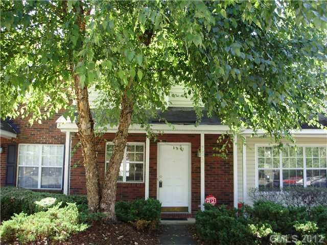 3252 Summercroft Ln #-, Charlotte, NC 28269