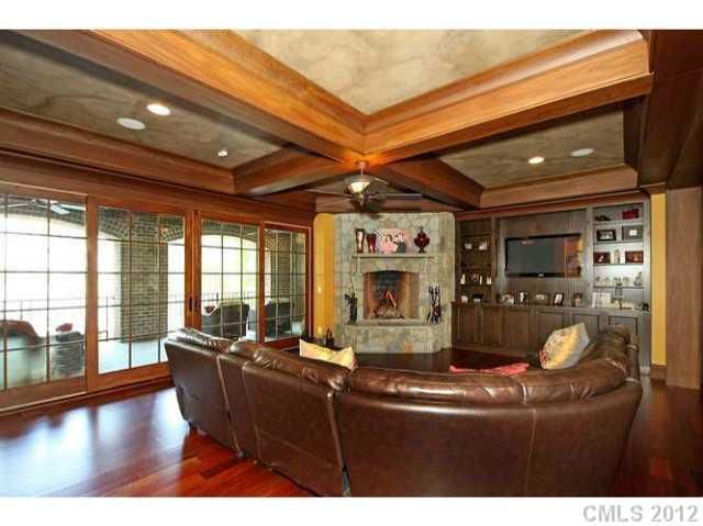 4035 Staysail Pointe Dr, Denver, NC 28037