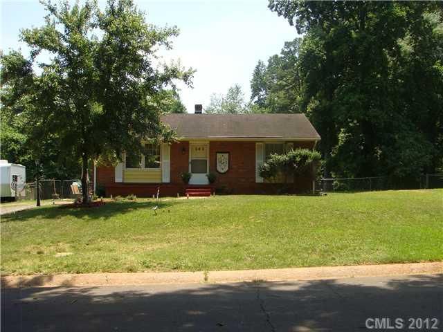 142 Southwold Dr, Charlotte, NC 28217