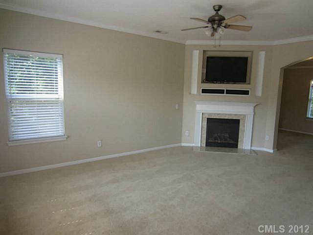112 Carlson Dr, Mooresville, NC 28117