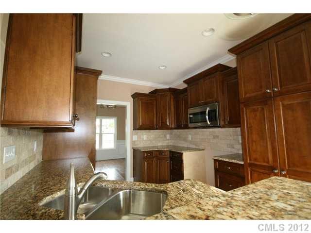 2547 Firethorn Ct, Gastonia, NC 28056