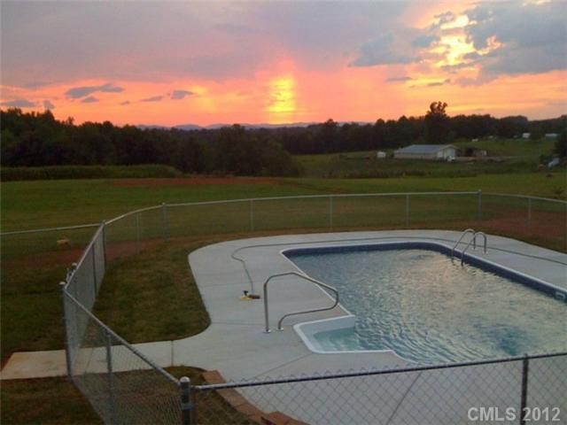 112 Tatum Rd, Olin, NC 28660