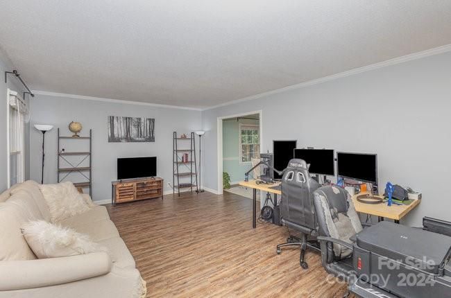 3908 Saint Regis Dr, Gastonia, NC 28056