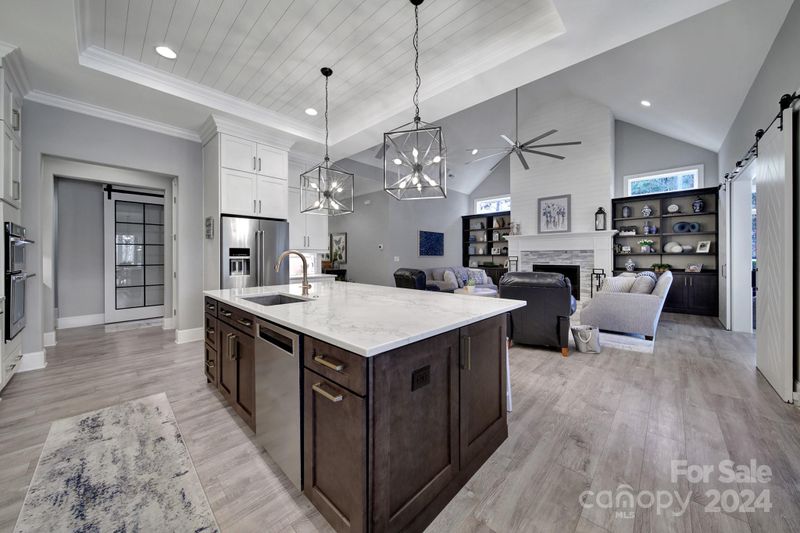 121 Silver Falls Dr, Troutman, NC 28166
