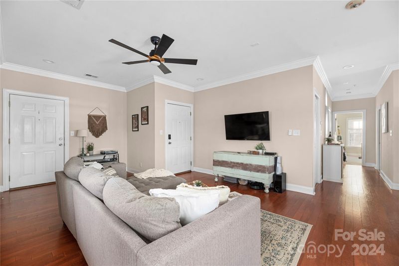 107 Summit Ave, Charlotte, NC 28208