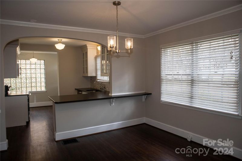 2932 Park Rd, Charlotte, NC 28209